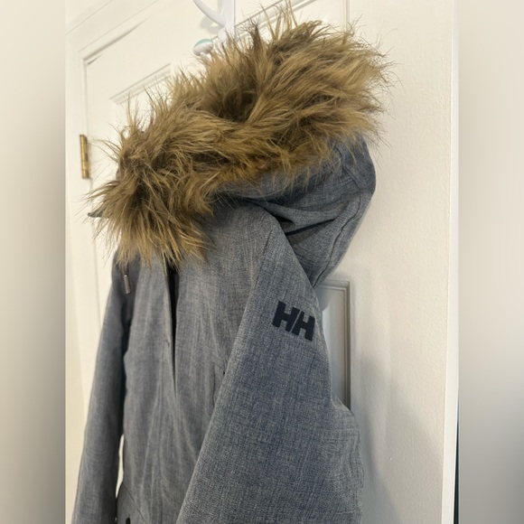 Helly Hansen Women’s Longyear Winter Parka - Picture 3 of 6